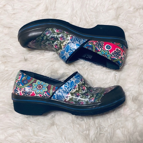 Dansko Shoes - Dansko Patchwork Vegan Volley Career Clogs 39